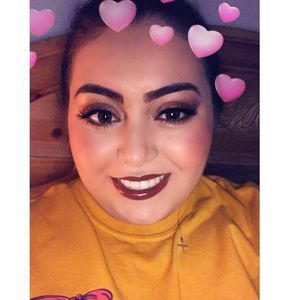 Meet your Posher, Alejandra